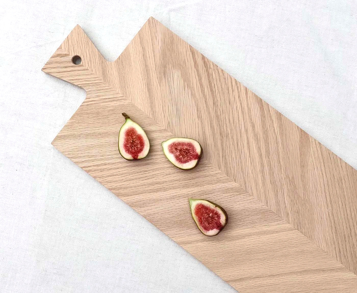 Schneidebrett Fischgrät mit Griff und Feigen